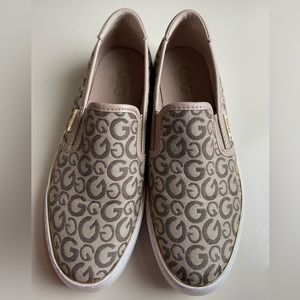Guess Slip On Women's Size 8